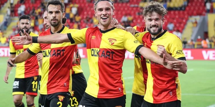 Göztepe’de bir ayrılık daha gerçekleşti