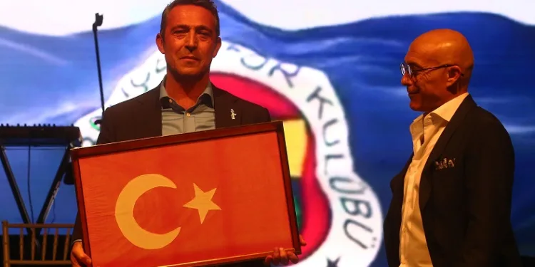 İzmir’den Ali Koç’a Kurtuluş Savaşı dönemi bayrağı