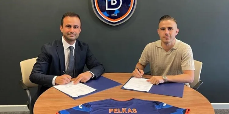 RAMS Başakşehir, Dimitris Pelkas’ı kadrosuna kattı