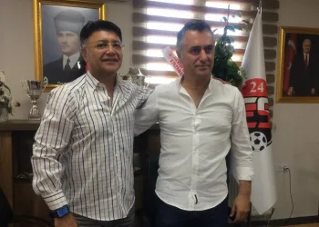 24Erzincanspor Teknik Direktör Bülent Akan ile anlaştı