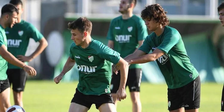 Bursaspor’da hazırlıklar devam ediyor