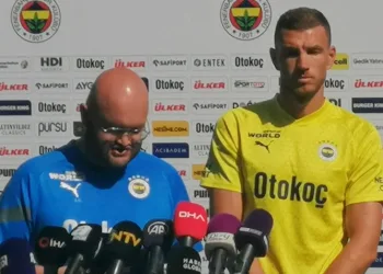 Edin Dzeko: “Fenerbahçe her zaman şampiyonluk için oynar”