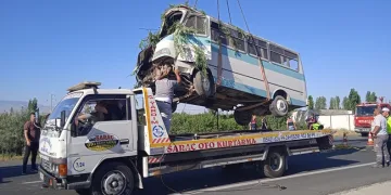 Korkunç kazada bilanço ağırlaştı: 6 ölü, 8 yaralı
