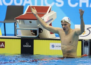 Michael Phelps’in 15 yıllık dünya rekorunu Leon Marchand kırdı