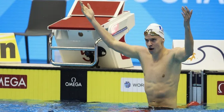 Michael Phelps’in 15 yıllık dünya rekorunu Leon Marchand kırdı