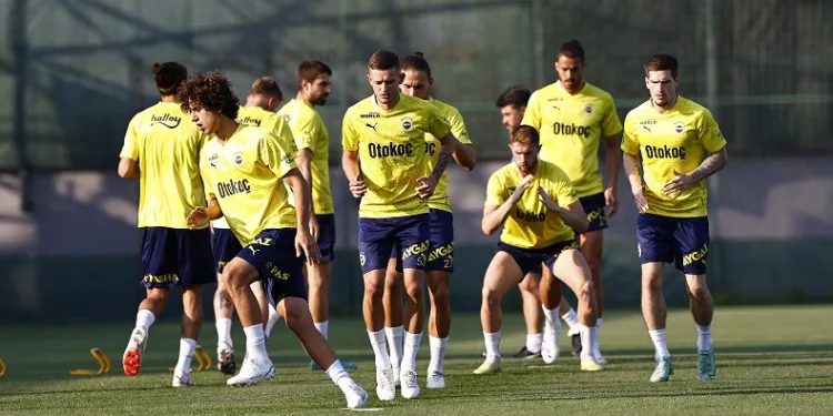 Fenerbahçe, Zimbru Chisinau maçı hazırlıklarını sürdürdü