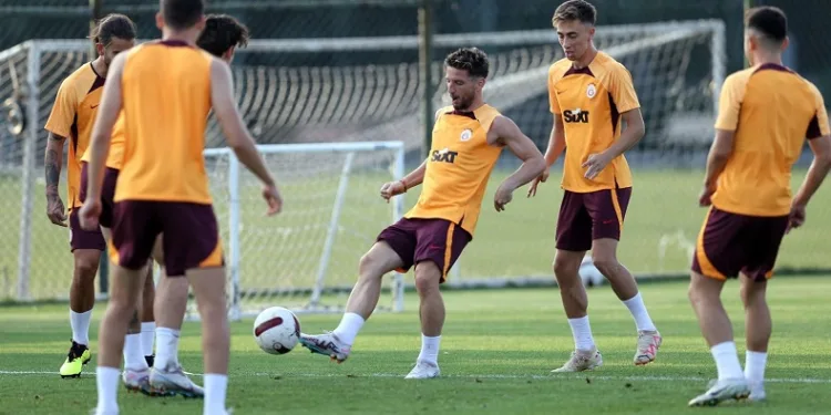 Galatasaray, Zalgiris maçı hazırlıklarına devam etti