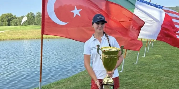 Milli sporcu Deniz Sapmaz, Macaristan’da şampiyon oldu