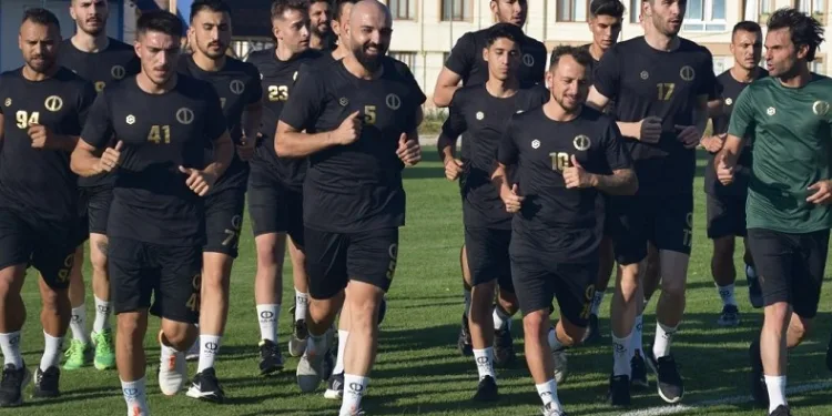 Anadolu Üniversitesi forma sponsoru ile anlaşmaya vardı