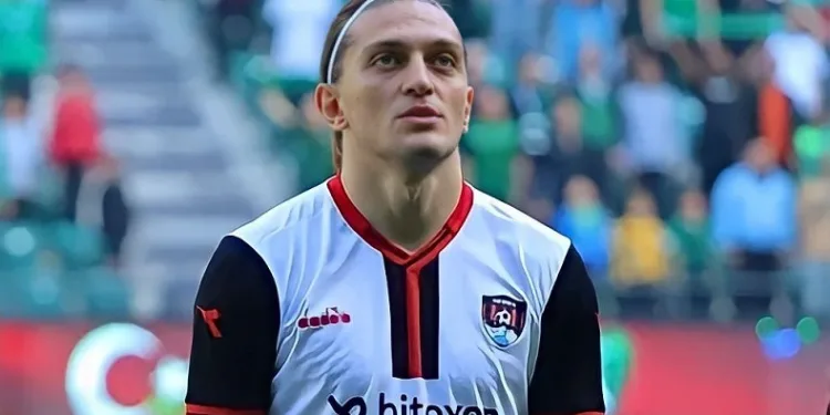 Trabzonlu genç futbolcu Miraç Acer, birçok takımın radarına girdi