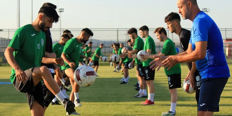 Bornova FK, Afyon’da kampa girdi