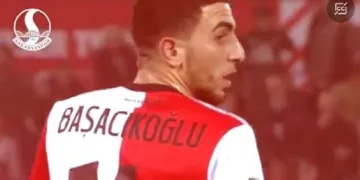 Sakaryaspor, Bilal Başacıkoğlu ile sözleşme imzaladı