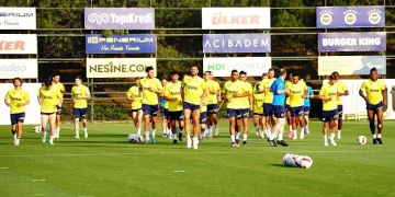 Fenerbahçe, Zimbru maçı kadrosunda 2 değişikliğe gitti