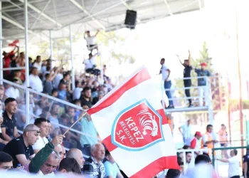 Kepezspor bayrakları caddeleri süsleyecek