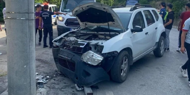 Beton direğe çarptı, alkollü çıktı