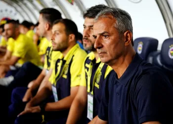 Fenerbahçe Teknik Direktörü İsmail Kartal: “Oyun felsefemizi geliştirmeliyiz”