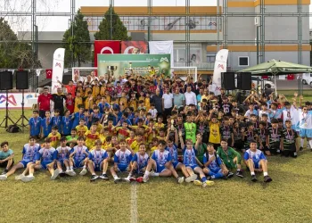 Mersin Büyükşehir Belediyesinin U-11 ve U-12 Şenliği sona erdi