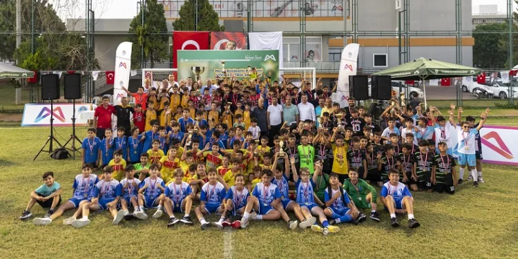 Mersin Büyükşehir Belediyesinin U-11 ve U-12 Şenliği sona erdi