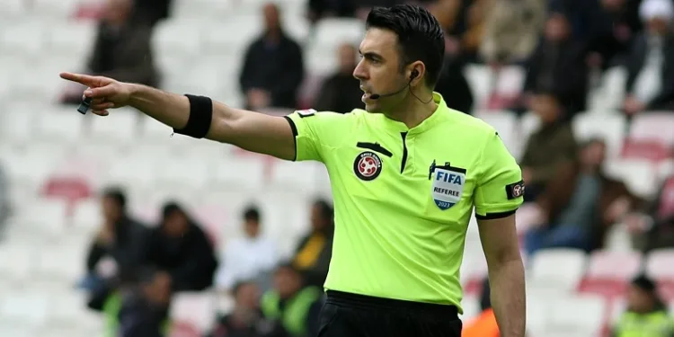 Bursa’lı hakem Arda Kardeşler’e UEFA’dan görev