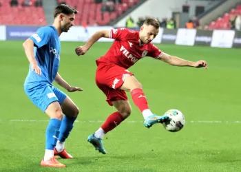 Göztepe, Celil Yüksel’le prensipte anlaştı