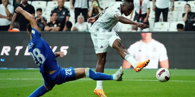 UEFA Avrupa Konferans Ligi: Beşiktaş: 3 – Tirana:1