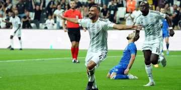 Beşiktaş’ın Avrupa’da 300. golünü Onur Bulut kaydetti