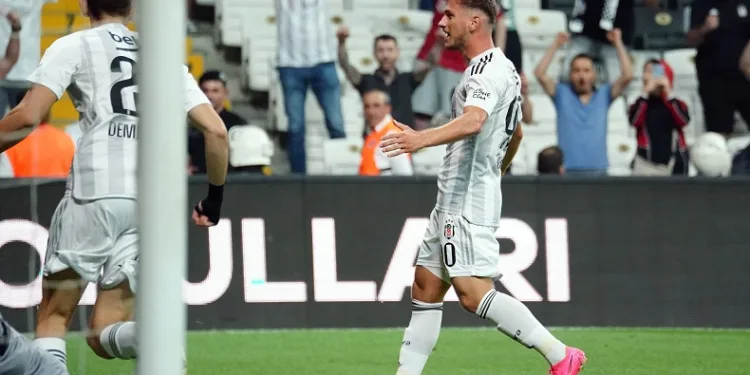 Semih Kılıçsoy, Beşiktaş forması ile ilk golünü kaydetti