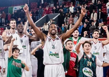 Erick McCollum, Pınar Karşıyaka’da emekli olmak istiyor