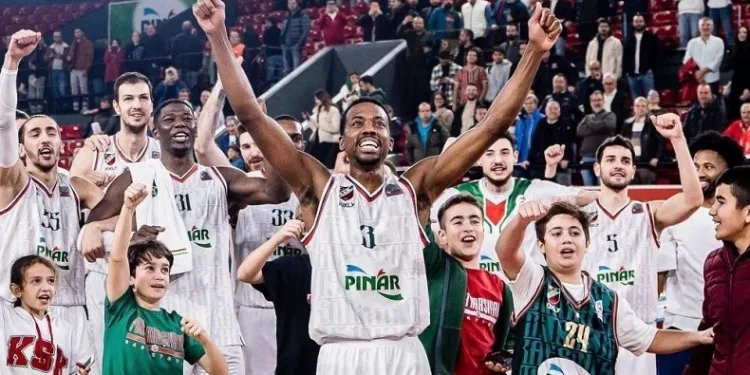 Erick McCollum, Pınar Karşıyaka’da emekli olmak istiyor
