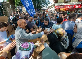 Bursa’da aşure kazanları birlik için kaynadı