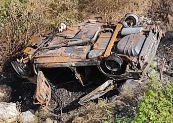 Şarampole devrilen otomobil alev aldı, sürücüsü hayatını kaybetti