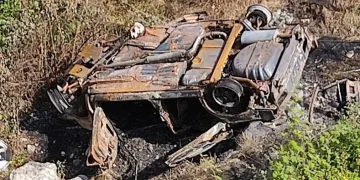 Şarampole devrilen otomobil alev aldı, sürücüsü hayatını kaybetti