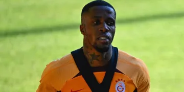 Zaha ve Bakambu, Galatasaray ile ilk antrenmanına çıktı