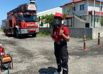 Staj gördüğü itfaiyede Avrupa Şampiyonası’na hazırlanıyor
