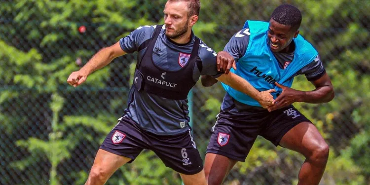Samsunspor: 8 transfer, 15 ayrılık, 11 kadro dışı