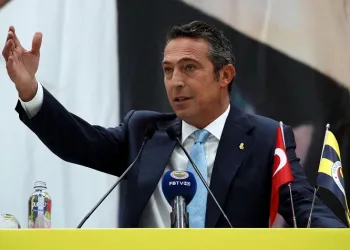 Fenerbahçe Başkanı Ali Koç: “Bundan sonraki maçlarımızda yıldızsız formamızla oynayacağız”