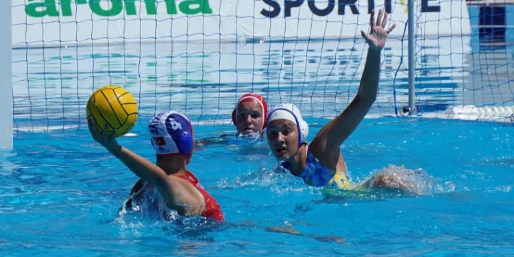 Manisa’da U17 Kadınlar Avrupa Sutopu Şampiyonası başladı
