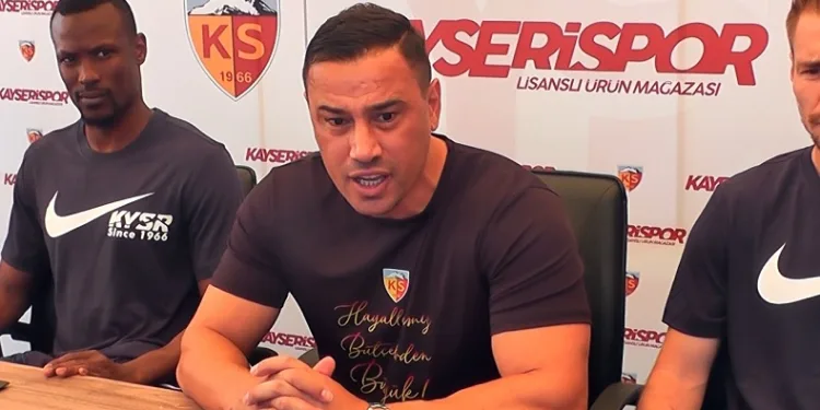 Kayserispor Teknik Direktörü Çağdaş Atan: “Elimizdeki kadro ile ligi götüremeyiz”