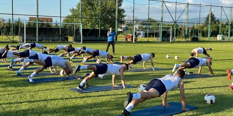 Düzcespor yeni sezon idmanlarına başladı