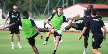 Beşiktaş’ta Umut Meraş ve Onur Bulut takıma döndü