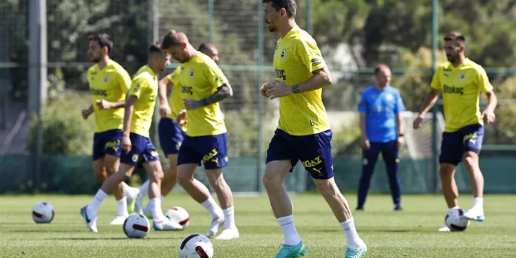 Fenerbahçe’nin Zimbru Chisinau maçı kadrosu belli oldu