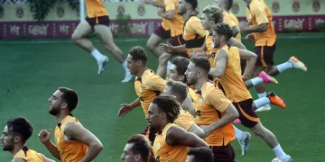 Galatasaray, Zalgiris maçının kadrosunu UEFA’ya bildirdi