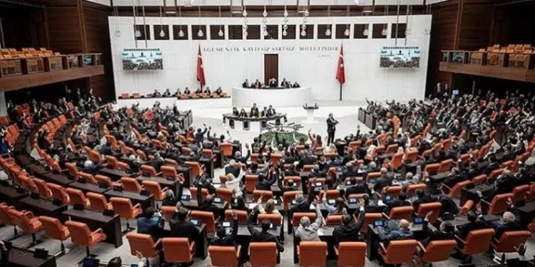 Emekliye müjde, Meclis’ten geçti