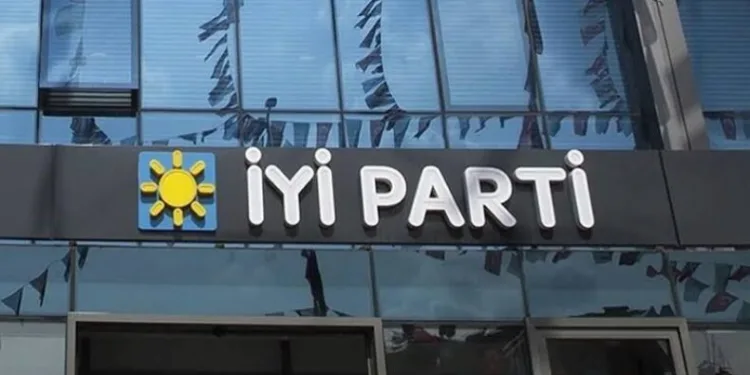 İYİ Parti’de şok, Parti’den istifa ettiler
