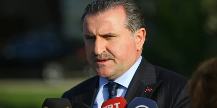 Bakan Osman Aşkın Bak’tan başpehlivan Yusuf Can Zeybek’e tebrik mesajı