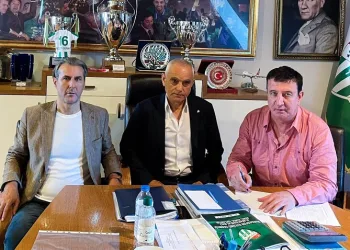 Bursaspor Yalçın Gündüz’e emanet