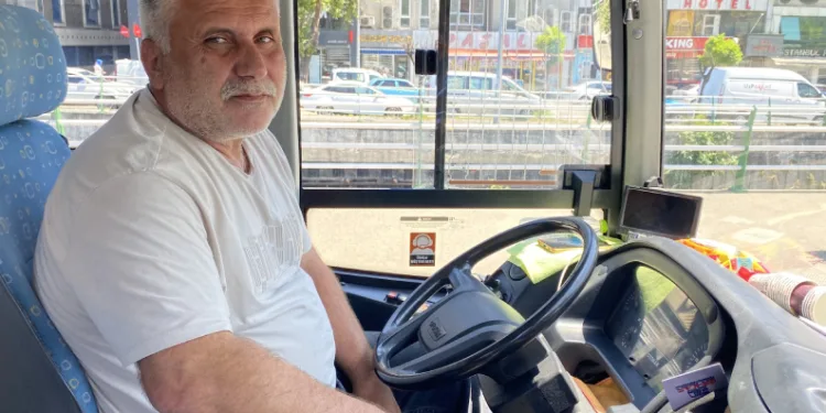 Otobüste küfür yasak