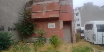 Yıllardır yıkılma tehlikesi var