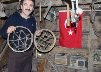 Ata yadigarlarını topladı, müzeye çevirdi