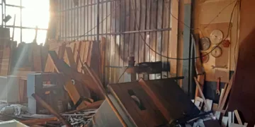 Ahşap atölyesinde yangın